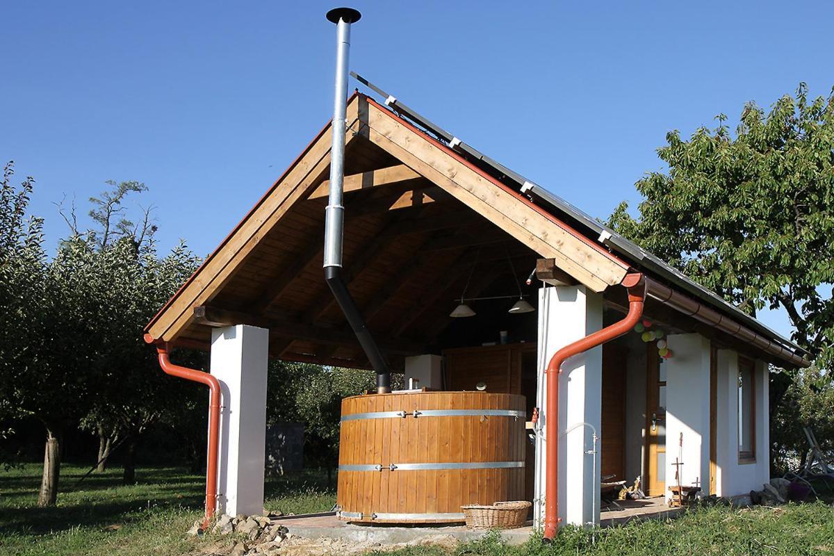 Villa Casa Beata Lesencetomaj Exterior foto